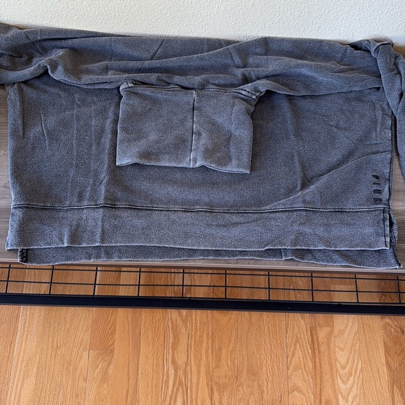 Pink by Victoria’s Secret XS Charcoal Gray Turtleneck Sweatshirt and Joggers Set - Picture 11 of 16